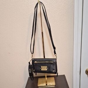 NWT Nicole Miller Casey Wristlett Crossbody